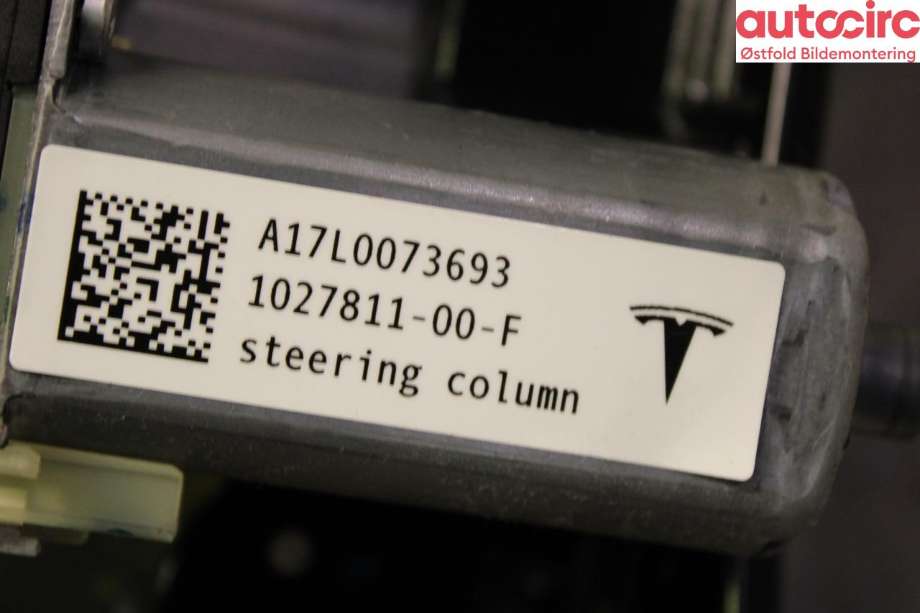 Rattaksel til Tesla Model X 2016-->>  (TESLA|1027811-00-F|)