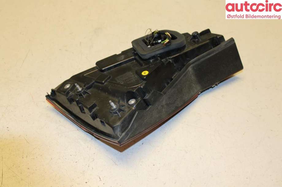 Baklykt høyre indre til Audi A8 2010-2013 (Type III, Fase 1)  (AUDI|4H0 945 094|)