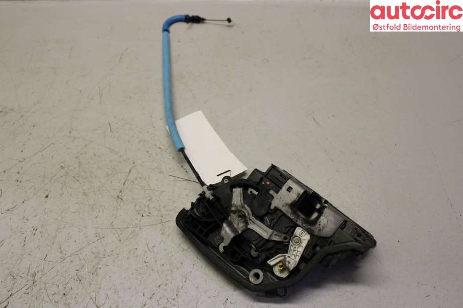 Låsekasse venstre foran til BMW 2-Serie 2014-2021 (F22/F23) (F22/F23) (BMW|51 21 7 281 931|)