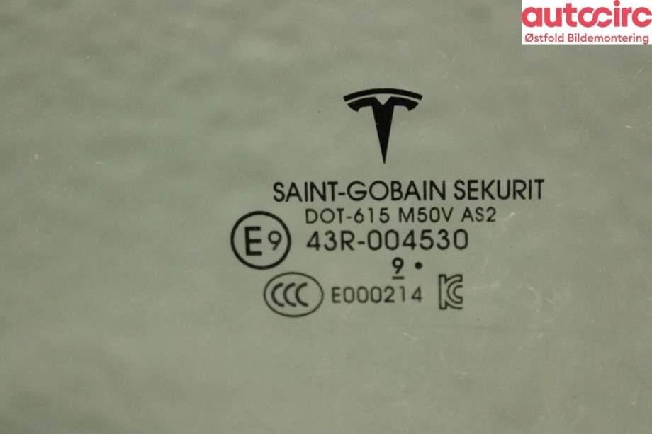 Siderute venstre foran til Tesla Model 3 2018-2023 (Fase 1) (TESLA|1077900-99-A|)