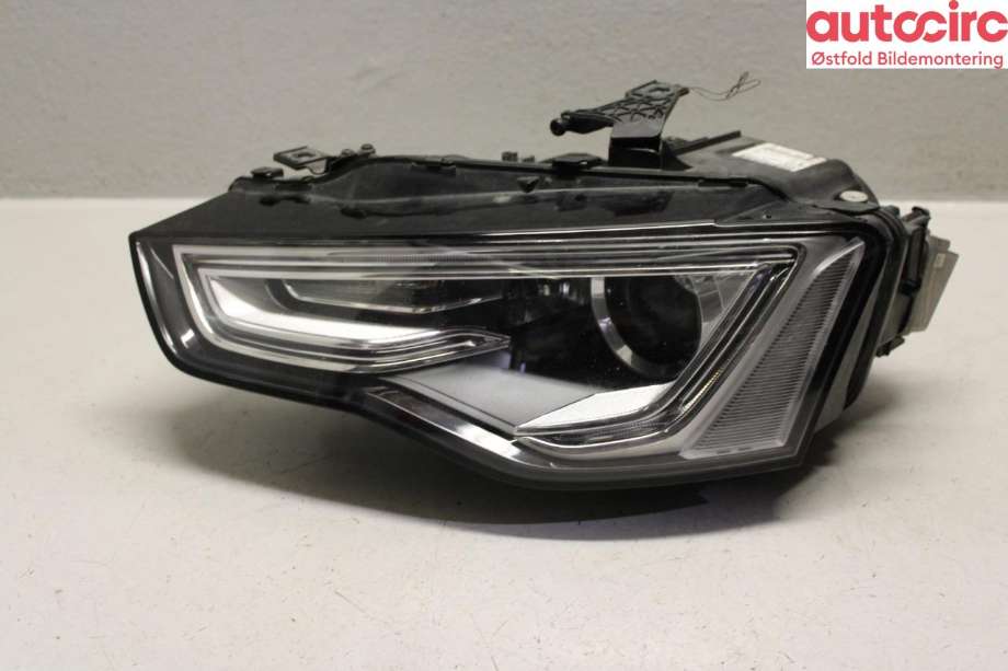 Frontlykt venstre halogen til Audi A5, 2007-2016 (Type I)  (AUDI|8T0 941 753)