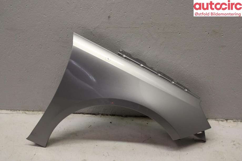 Skjerm høyre foran til Peugeot 308, 2013-2021 (Type II)  (PEUGEOT|98 021 642 80)