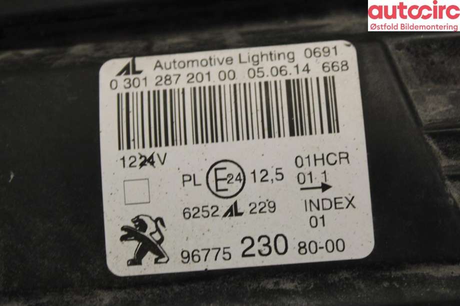 Frontlykt venstre halogen til Peugeot 308 2013-2021 (Type II)  (PEUGEOT|96 775 230 80|)