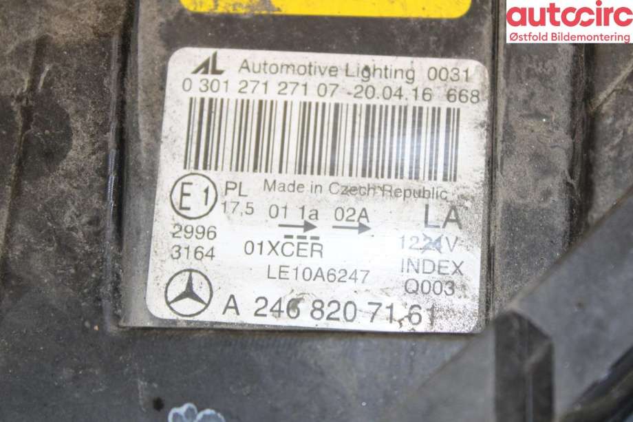 Frontlykt venstre halogen til Mercedes B-Klasse 2011-2018 (W246) (W246) (MERCEDES|A 246 820 01 39|)