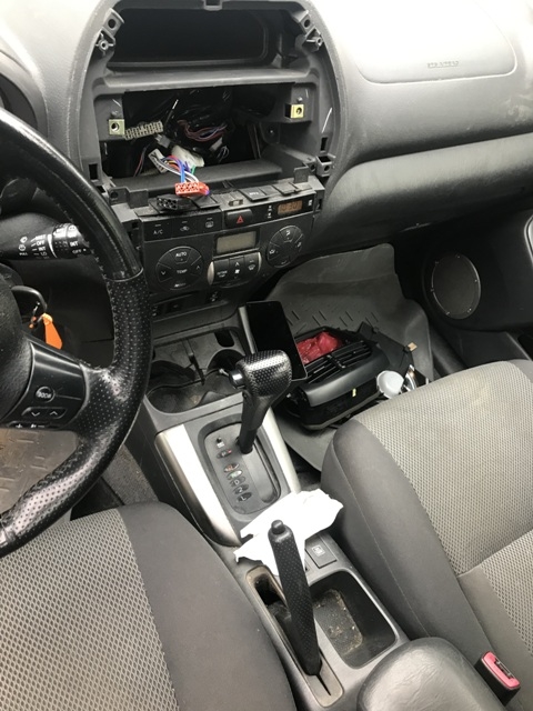 Toyota RAV4 2000-2006 (Type II) , Motorkode: 1AZ-FE, Girkassekode: 