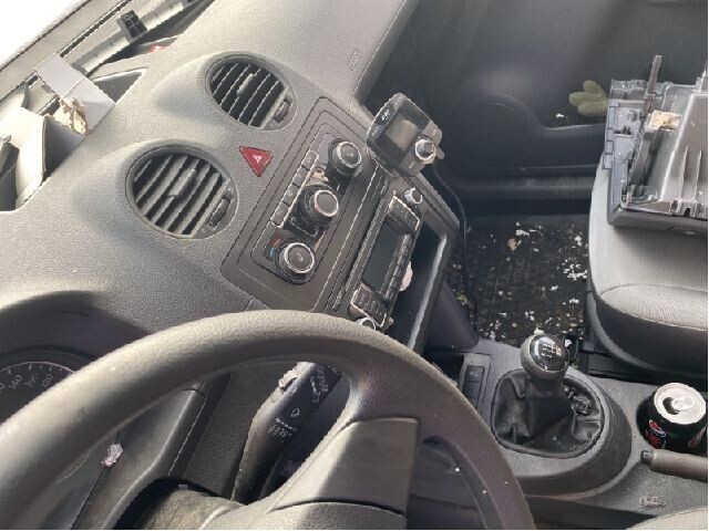 VW Caddy 2010-2015 (Type III, Fase 2) , Motorkode: CAYD, Girkassekode: