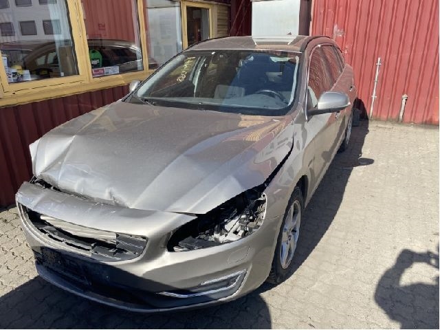 Volvo V60/V60 CC 2013-2018 (Type I, Fase 2) , Motorkode: D4162T, Girkassekode: 