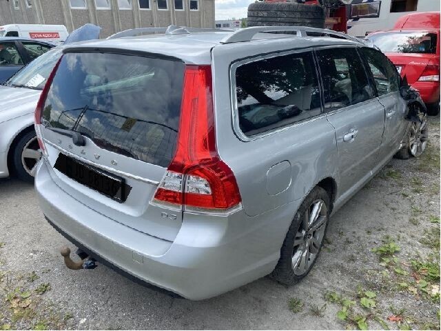 Volvo V70 2014-2016 (Type III, Fase 2) , Motorkode: D5204T7, Girkassekode: 