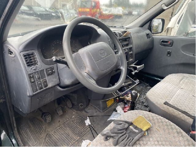 Toyota Hiace 2001-2006 (Fase 2) , Motorkode: 2KD-FTV, Girkassekode: 