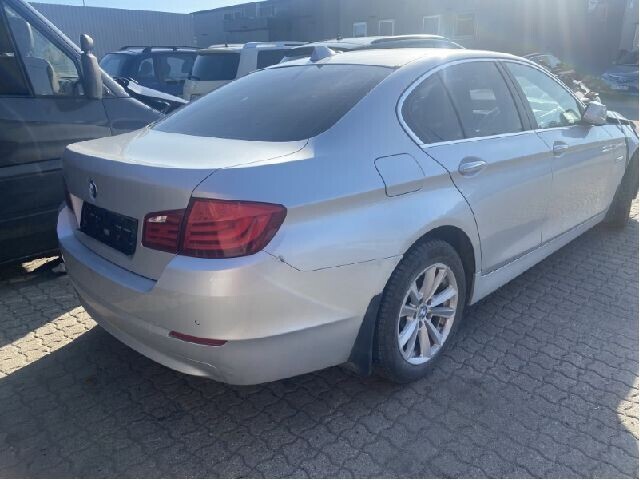 BMW 5-Serie 2010-2017 (F10/F11) (F10/F11), Motorkode: N47-D20C, Girkassekode: 
