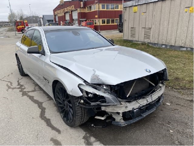 BMW 7-Serie 2009-2015 (F01/F02/F03/F04) (F01/F02/F03/F04), Motorkode: N57-D30B, Girkassekode: 