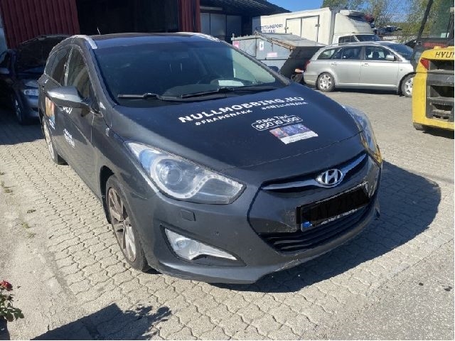 Hyundai i40 2012-2017 , Motorkode: D4FD, Girkassekode: