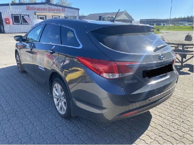 Hyundai i40 2012-2017 , Motorkode: D4FD, Girkassekode: