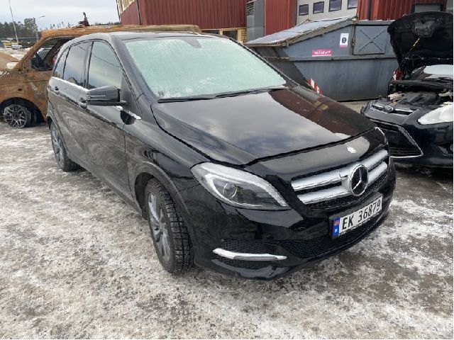 Mercedes B-Klasse 2011-2018 (W246) (W246), Motorkode: EM0004, Girkassekode: 