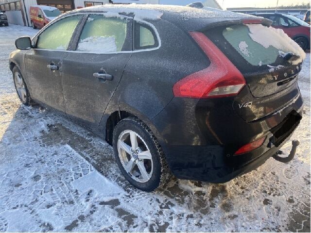 Volvo V40 2012-2019 , Motorkode: D4162T, Girkassekode: 