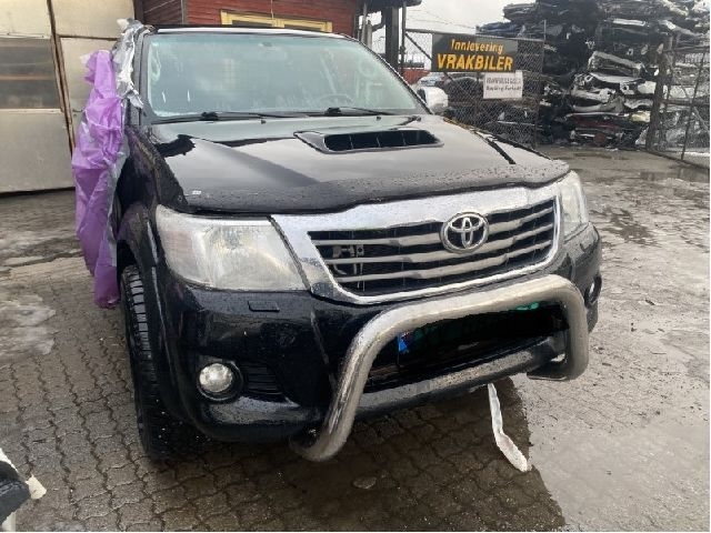 Toyota Hilux 2012-2016 , Motorkode: 2KD-FTV, Girkassekode: 