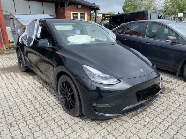 Tesla Model Y 2021-2024 (Type I) , Motorkode: , Girkassekode: 