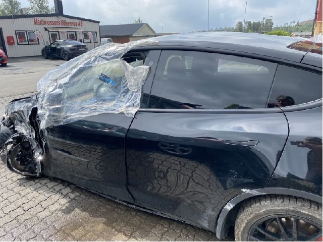 Tesla Model Y 2021-2024 (Type I) , Motorkode: , Girkassekode: 