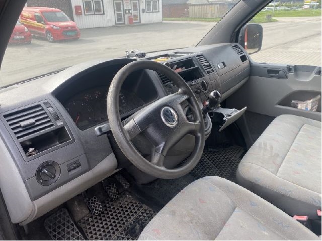 VW Transporter / Caravelle 2003-2009 (Fase 1) (T5) (T5), Motorkode: AXD;BNZ, Girkassekode: 