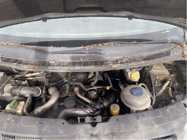 VW Transporter / Caravelle 2003-2009 (Fase 1) (T5) (T5), Motorkode: AXD;BNZ, Girkassekode: 