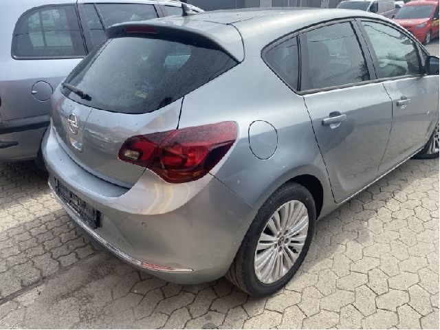 Opel Astra J 2010-2015 , Motorkode: A14NEL, Girkassekode: