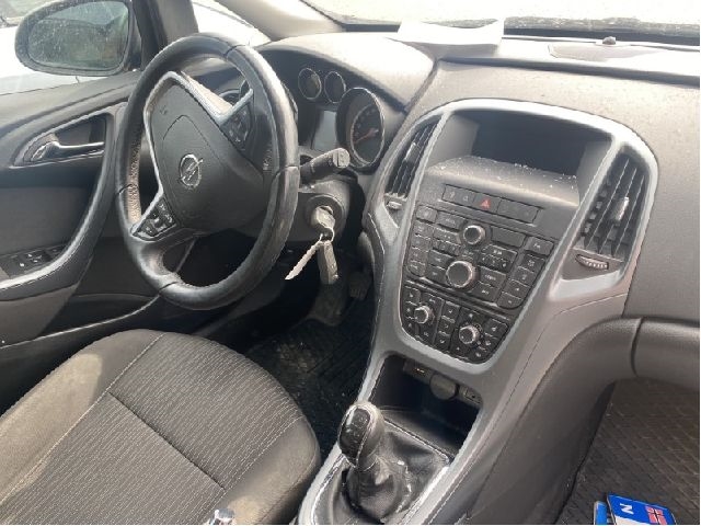Opel Astra J 2010-2015 , Motorkode: A14NEL, Girkassekode: