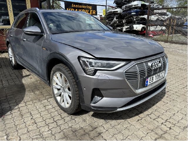 Audi e-tron 2018-->> , Motorkode: BM1J, Girkassekode: