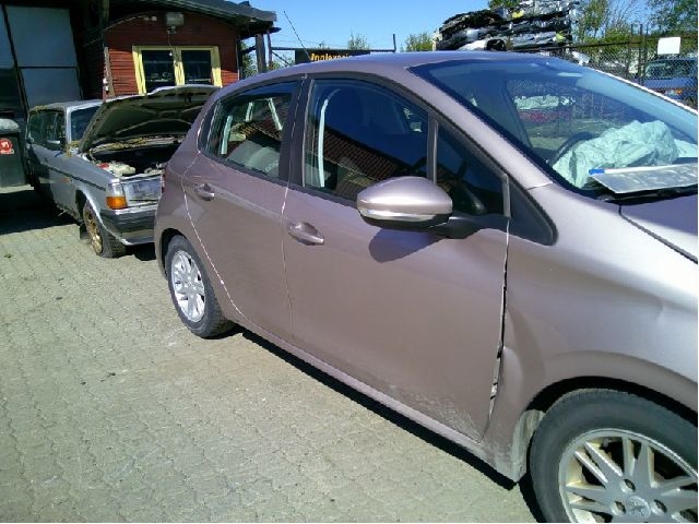 Peugeot 208 2012-2019 (Type I) , Motorkode: 8HR, Girkassekode: 