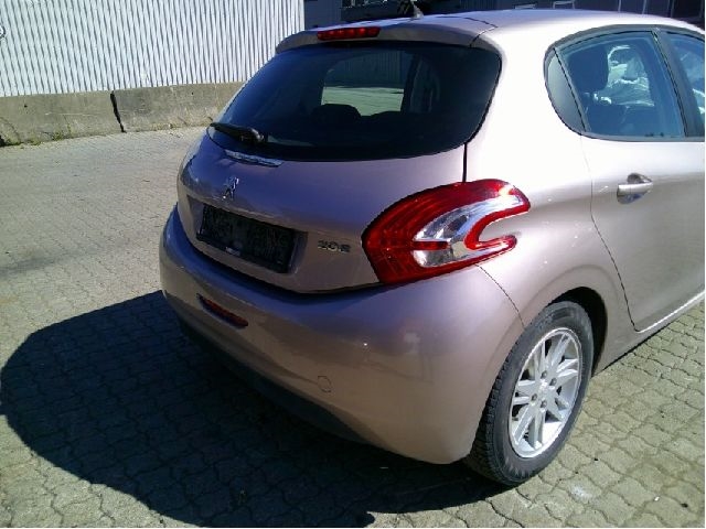 Peugeot 208 2012-2019 (Type I) , Motorkode: 8HR, Girkassekode: 