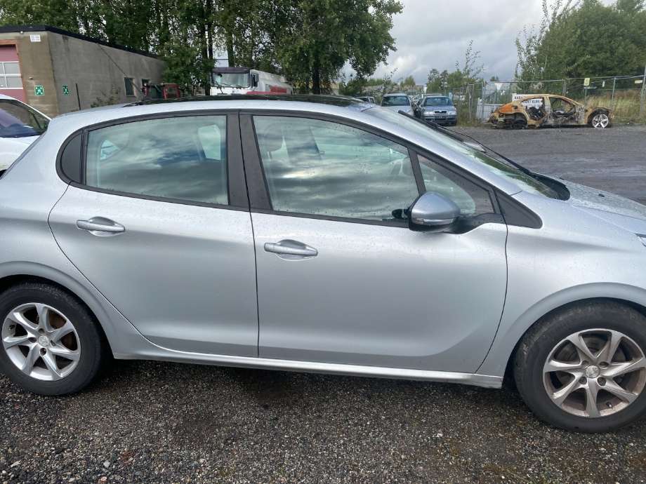 Peugeot 208 2012-2019 (Type I) , Motorkode: HMZ, Girkassekode: 