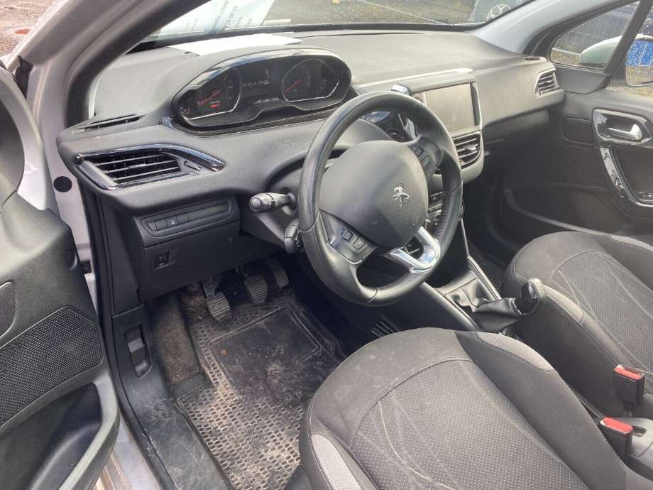 Peugeot 208 2012-2019 (Type I) , Motorkode: HMZ, Girkassekode: 