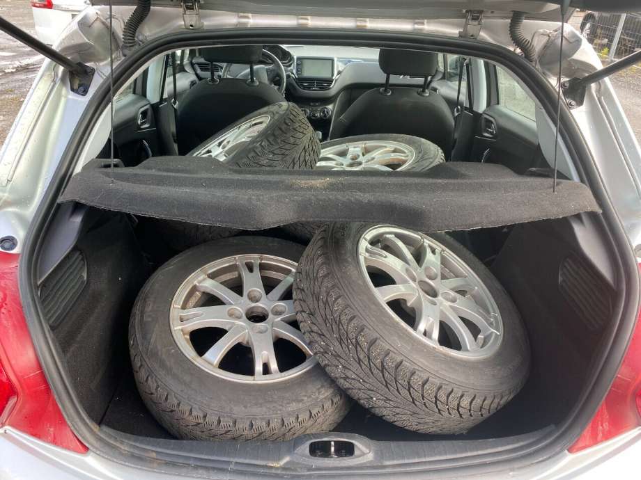 Peugeot 208 2012-2019 (Type I) , Motorkode: HMZ, Girkassekode: 