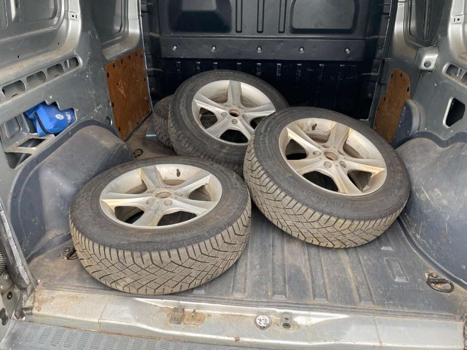 Ford Transit Connect 2009-2013 (Type I, Fase 2) , Motorkode: P7PB, Girkassekode: 