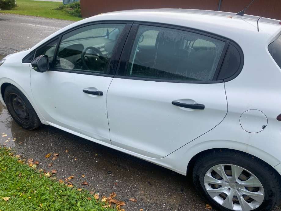 Peugeot 208 2012-2019 (Type I) , Motorkode: , Girkassekode: