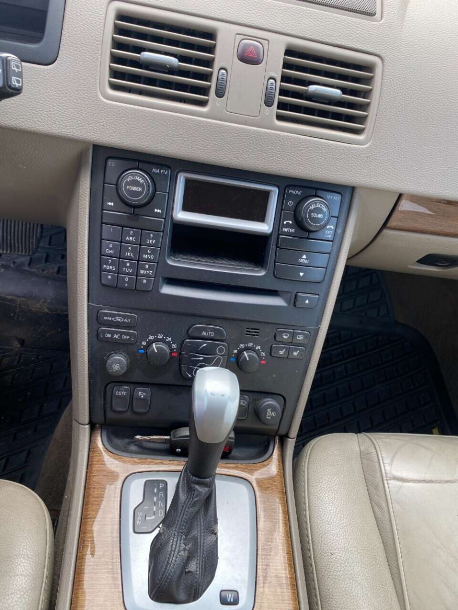 Volvo XC90 2002-2006 (Type I, Fase 1) , Motorkode: D5244T, Girkassekode: 