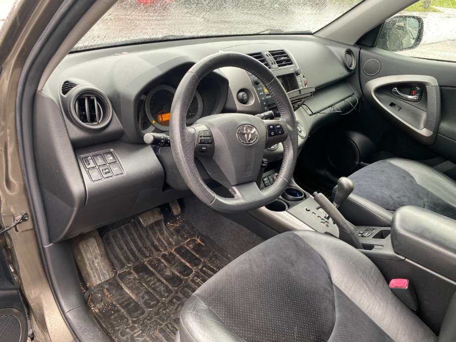 Toyota RAV4 2009-2013 (Type III, Fase 2) , Motorkode: 2AD-FHV, Girkassekode: