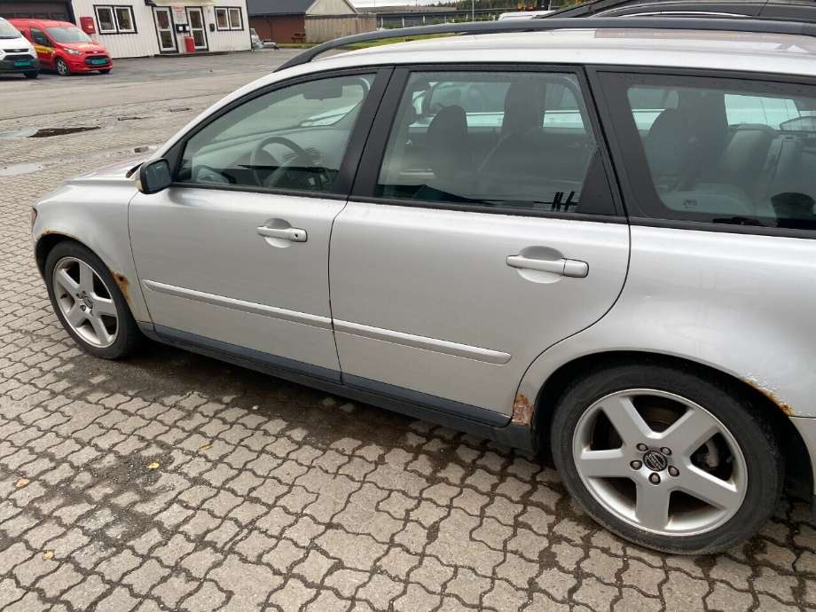 Volvo V50 2004-2007 (Fase 1) , Motorkode: D4204T, Girkassekode: 