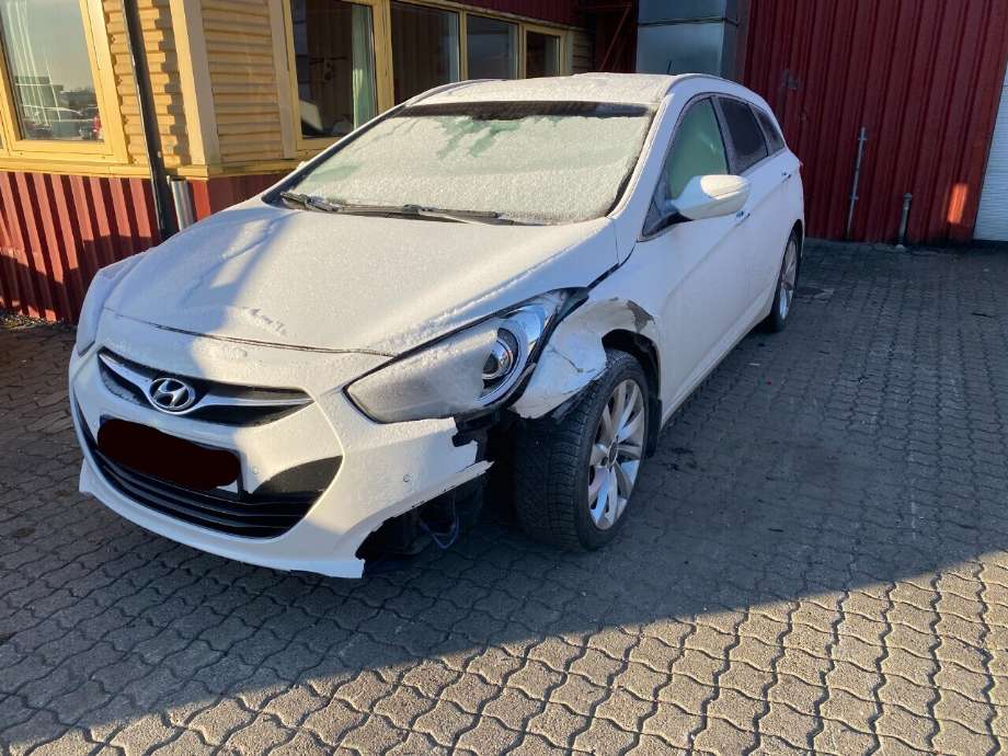 Hyundai i40 2012-2017 , Motorkode: D4FD, Girkassekode: 