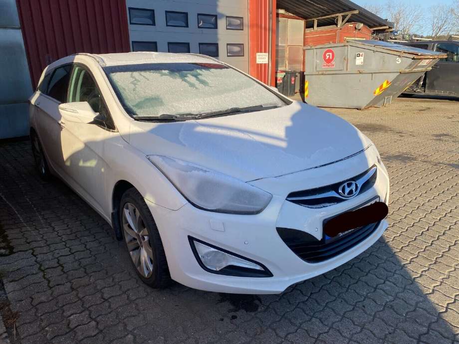 Hyundai i40 2012-2017 , Motorkode: D4FD, Girkassekode: 
