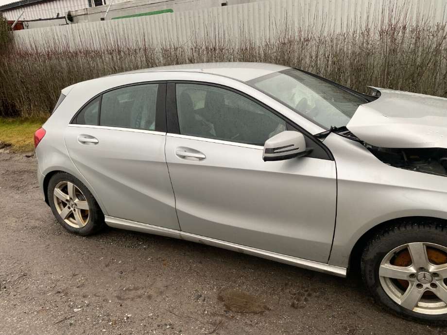 Mercedes A-Klasse 2012-2018 (W176) (W176), Motorkode: M270.910, Girkassekode: 