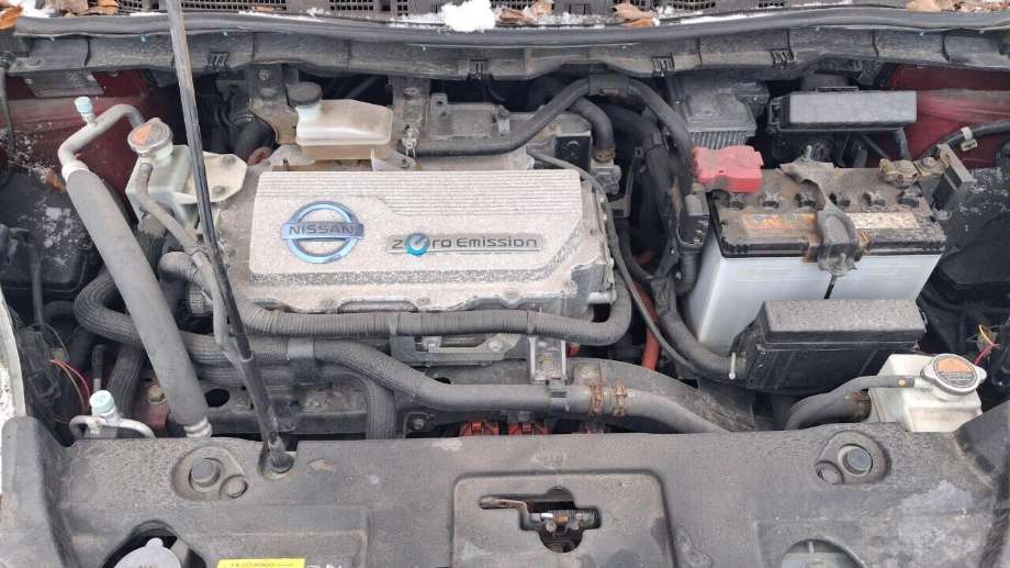 Nissan Leaf 2011-2017 (Type I) , Motorkode: EM61, Girkassekode: