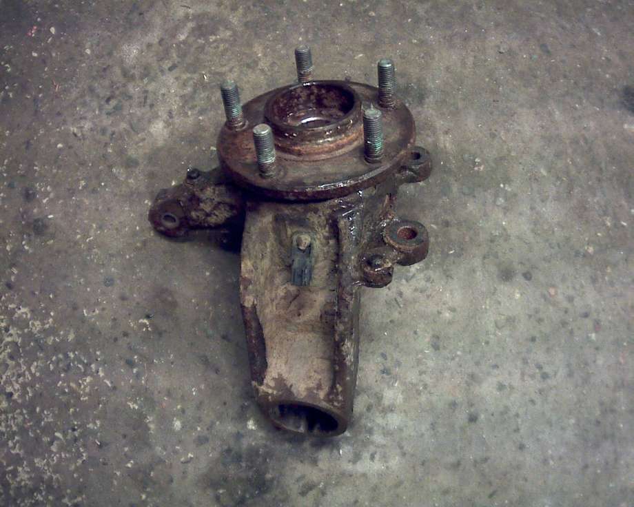 Hjulspindel venstre foran til Mazda 3 2003-2005 (Type I, Fase 1)  (MAZDA|)
