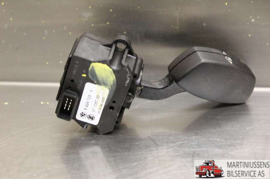 Bryter blink til BMW 5-Serie 2003-2010 (E60/E61) (E60/E61) (BMW|6924103B|)