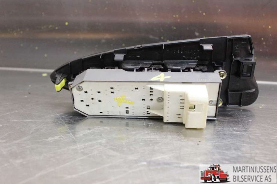 Bryter ruteheis til Toyota RAV4 2006-2009 (Type III, Fase 1)  