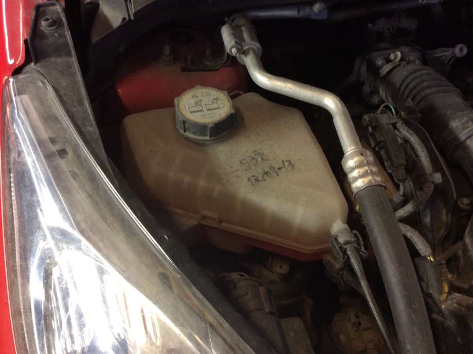 Ekspansjonstank til Ford Fiesta, 2008-2012 (Type VI, Fase 1)  (FORD|)