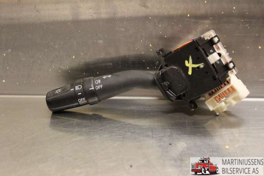 Bryter blink til Toyota Hiace 2007-2012 (Fase 3) (TOYOTA|)