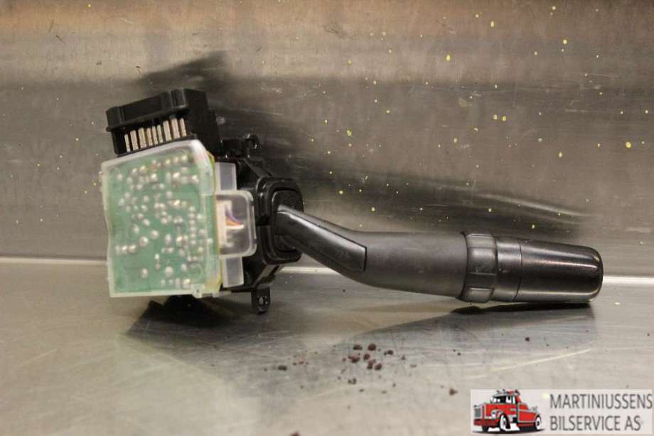 Bryter visker til Toyota Hiace 2007-2012 (Fase 3) (TOYOTA|)