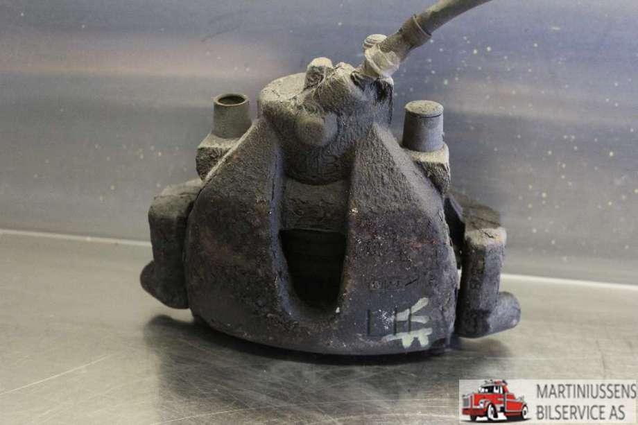 Bremsecaliper venstre foran til Volvo V50, 2007-2012 (Fase 2)  (VOLVO|)