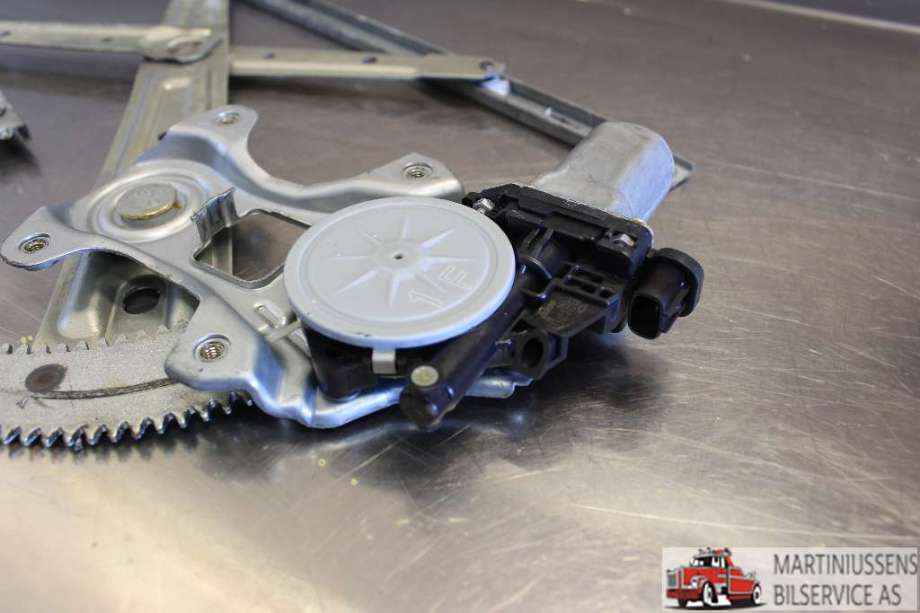 Ruteheis venstre til Subaru Justy 2008-2010 (Type IV)  (SUBARU|)