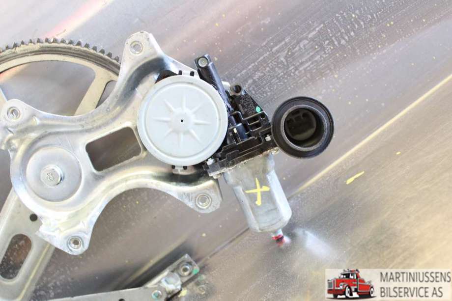 Ruteheis høyre til Toyota RAV4 2006-2009 (Type III, Fase 1) (TOYOTA|)